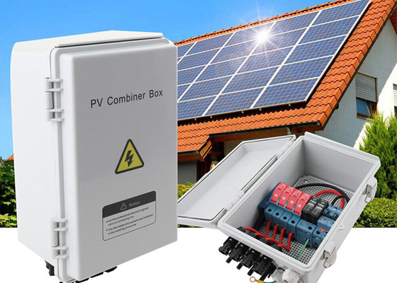 Plastic 15A PV Combiner Box 4 Strings 550VDC Circuit Breaker For Solar Panel