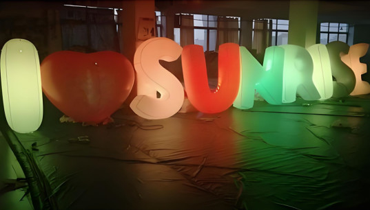 Direct supply from the manufacturer: one-stop inflatable advertising model display planning, equipped with luminous Engl